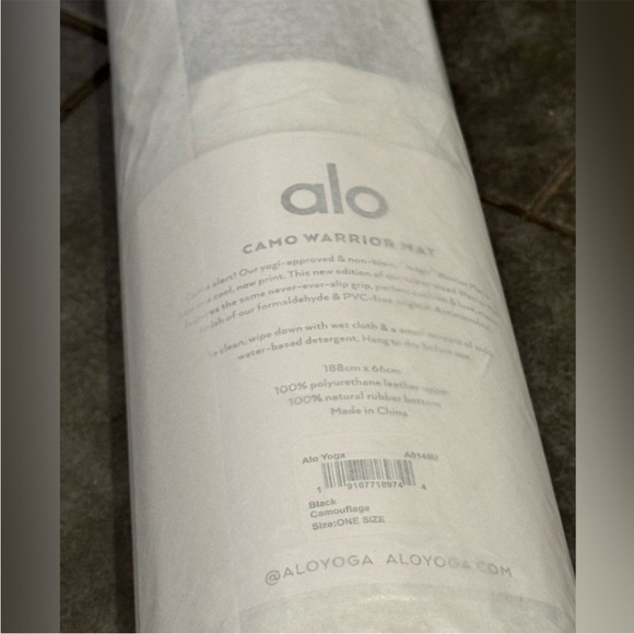NEW IN 📦 ALO YOGA Warrior Mat in Camo /Black and gray 🧘🏻‍♀️ - Picture 4 of 5